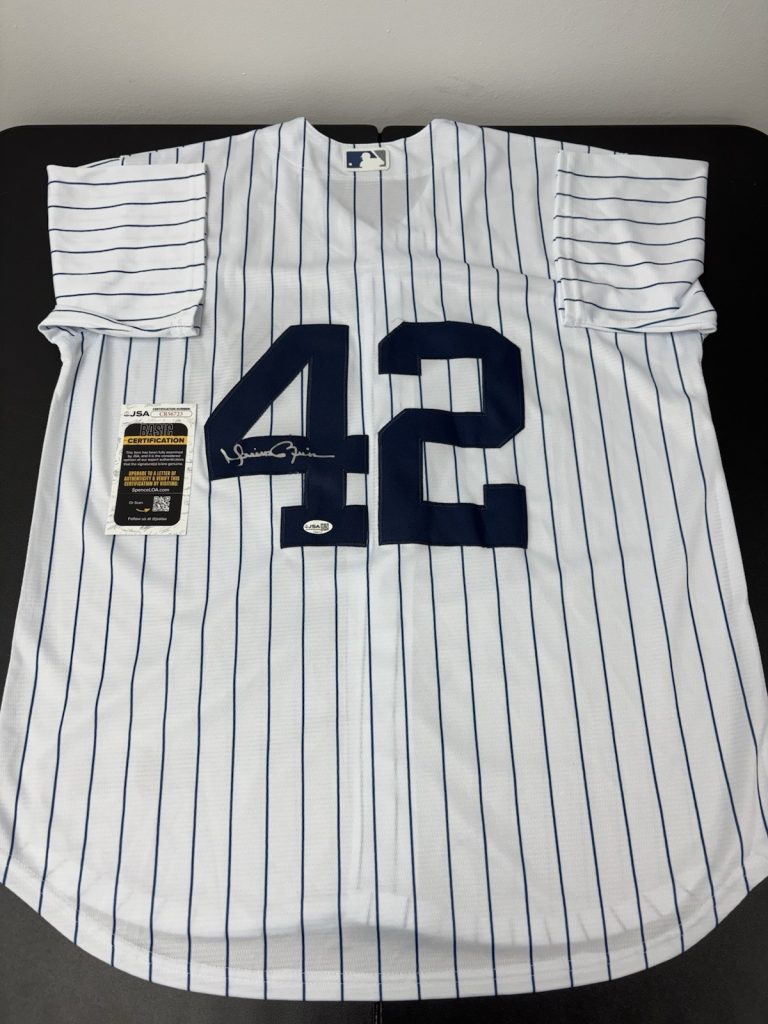 Mariano Rivera Autographed Signed New York Jersey. JSA Coa. Hof. Sandman