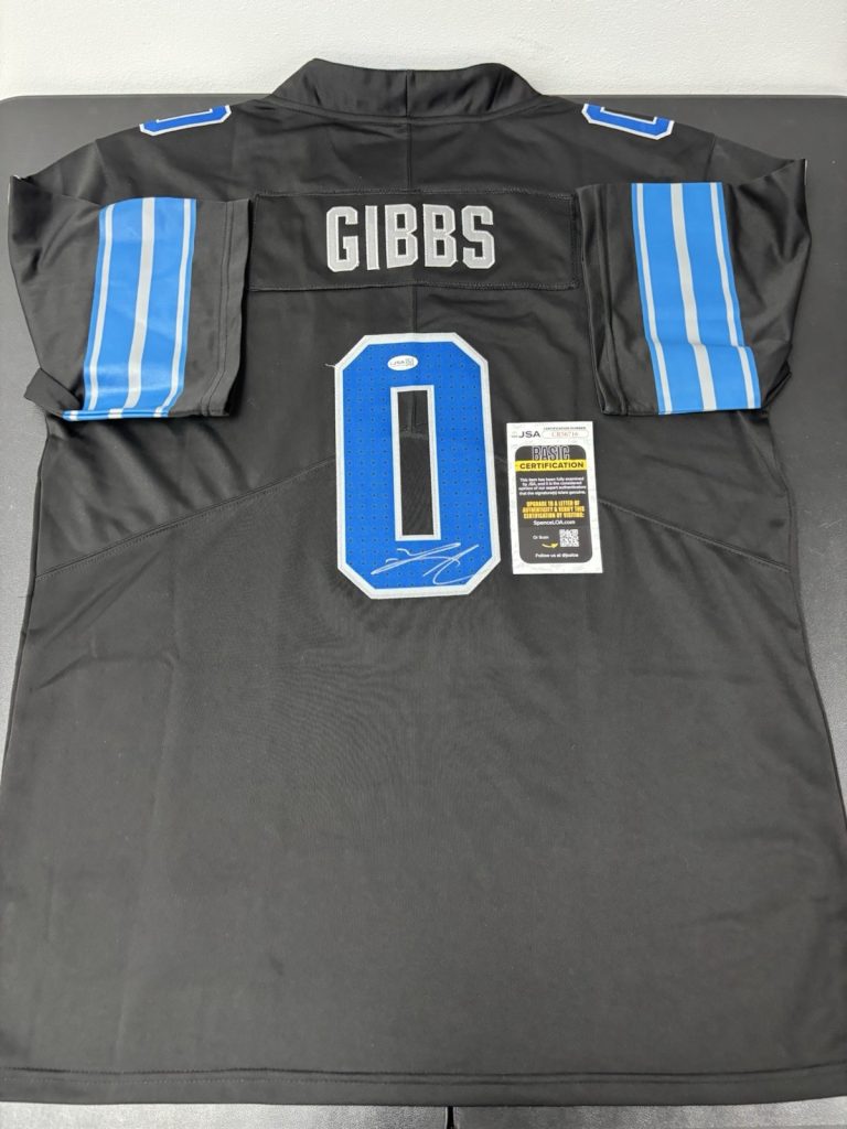 Jahmyr Gibbs Autographed Signed Detroit Lions  Jersey. JSA Coa Rare