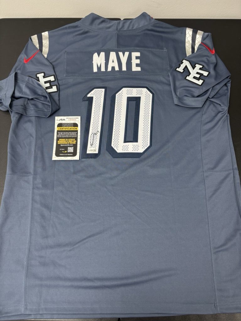 Drake Maye New England Patriots Signed Autographed Jersey. JSA Coa