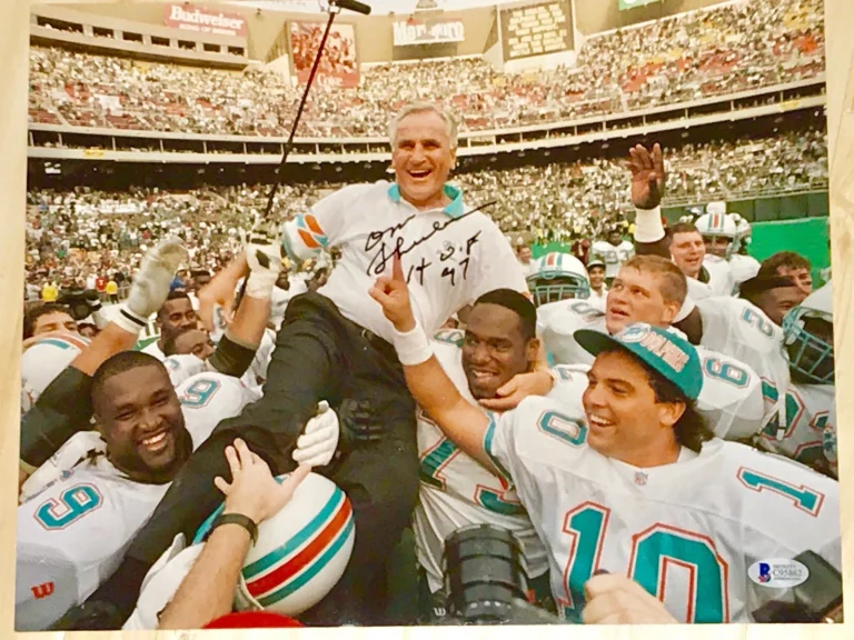 DON SHULA COACH HAND SIGNED 11x14 PHOTO NFL MIAMI DOLPHINS NFL HOF BECKETT BAS