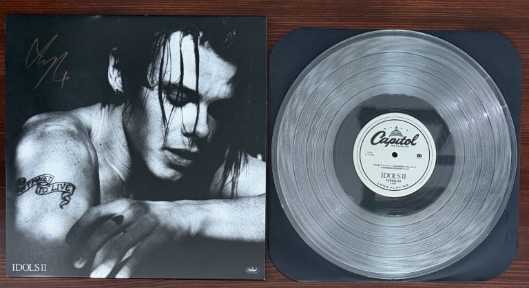 Yungblud Idols II Clear Vinyl LP SIGNED ON COVER BAS Beckett COA Autograph