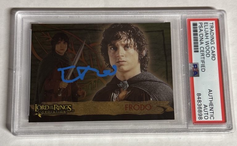 ELIJAH WOOD SIGNED AUTO LORD OF THE RINGS THE TWO TOWERS 2002 TOPPS PROMO P1 PSA