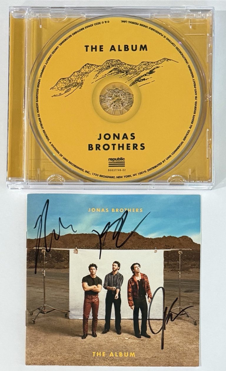 SIGNED ALL 3 Jonas Brothers The Album Cover Book & CD BAS Beckett COA AUTOGRAPH