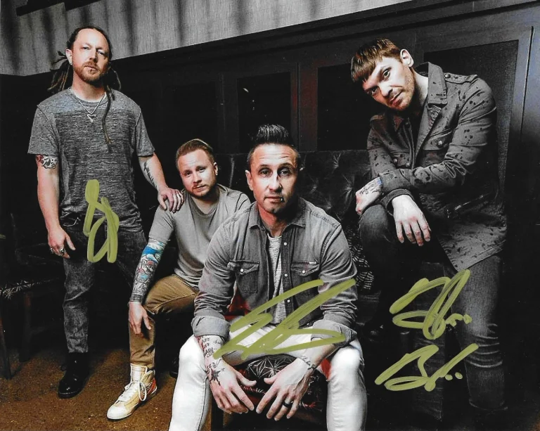 * SHINEDOWN * signed 8x10 photo * SECOND CHANCE * SOUND OF MADNESS * COA *