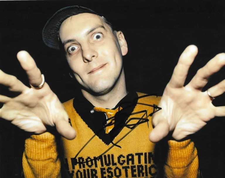 * RICK NIELSEN * signed 8x10 photo * CHEAP TRICK * COA *
