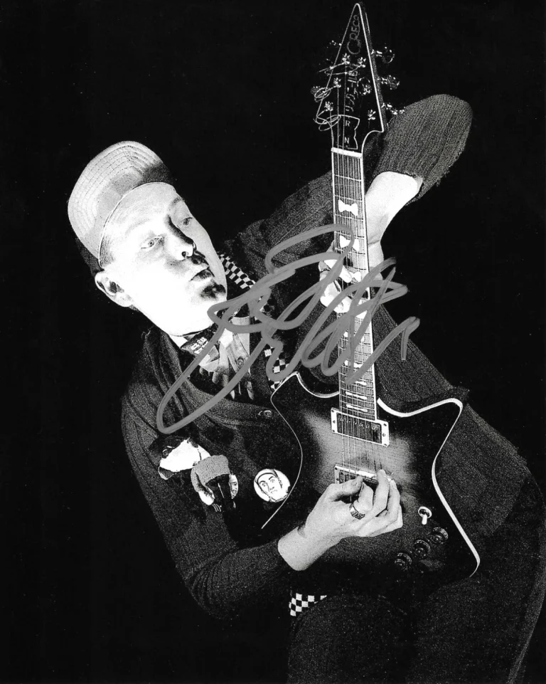 * RICK NIELSEN * signed 8x10 photo * CHEAP TRICK * COA *