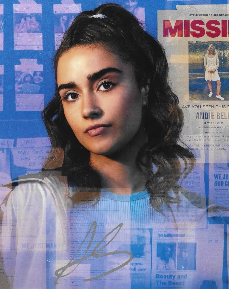 * ASHA BANKS * signed 8x10 photo * A GOOD GIRLS GUIDE TO MURDER * COA *