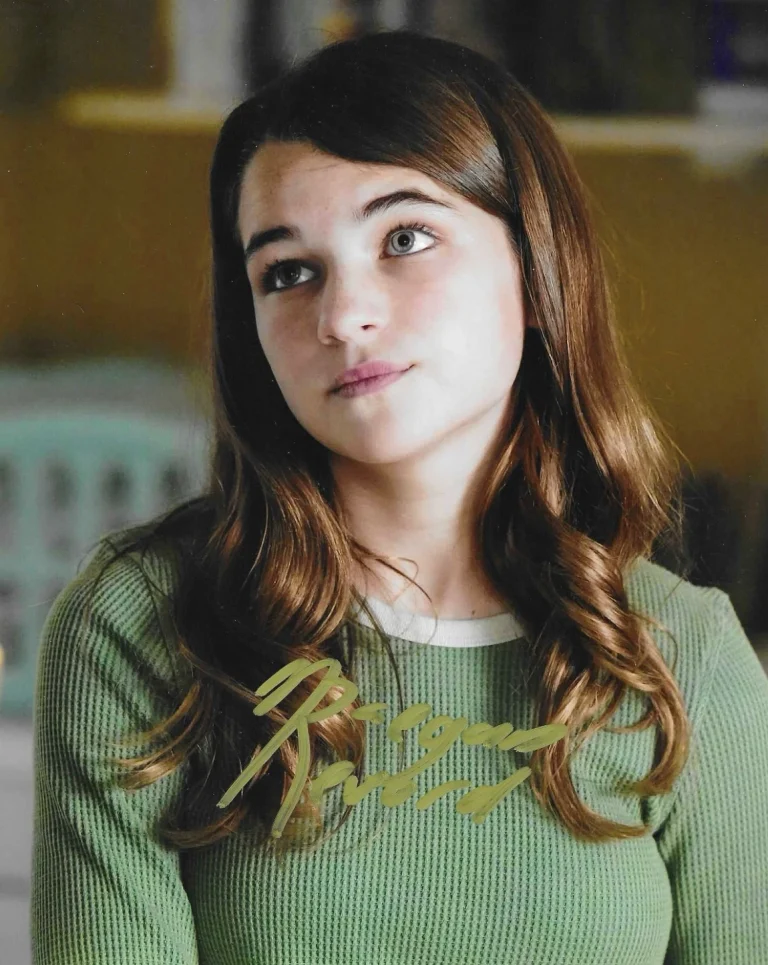 * RAEGAN REVORD * signed 8x10 photo * YOUNG SHELDON * COA *