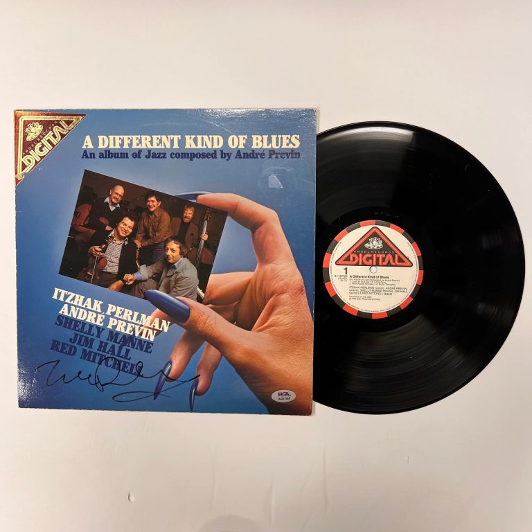 Itzhak Perlman SignedA Different Kind of Blues Vinyl Album PSA Autographed