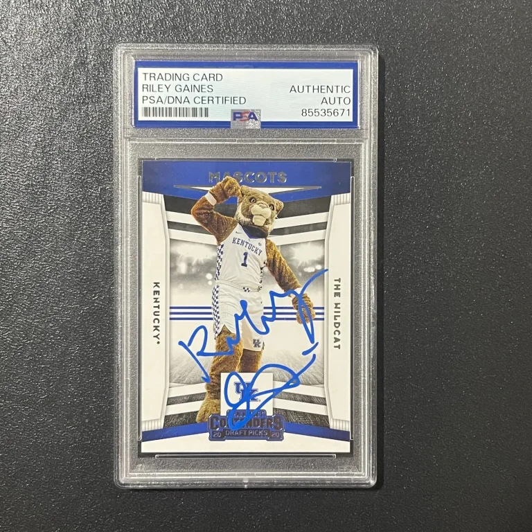 2020 Panini Contenders Draft Picks#19 Riley Gaines Signed Card Auto PSA Slabbed