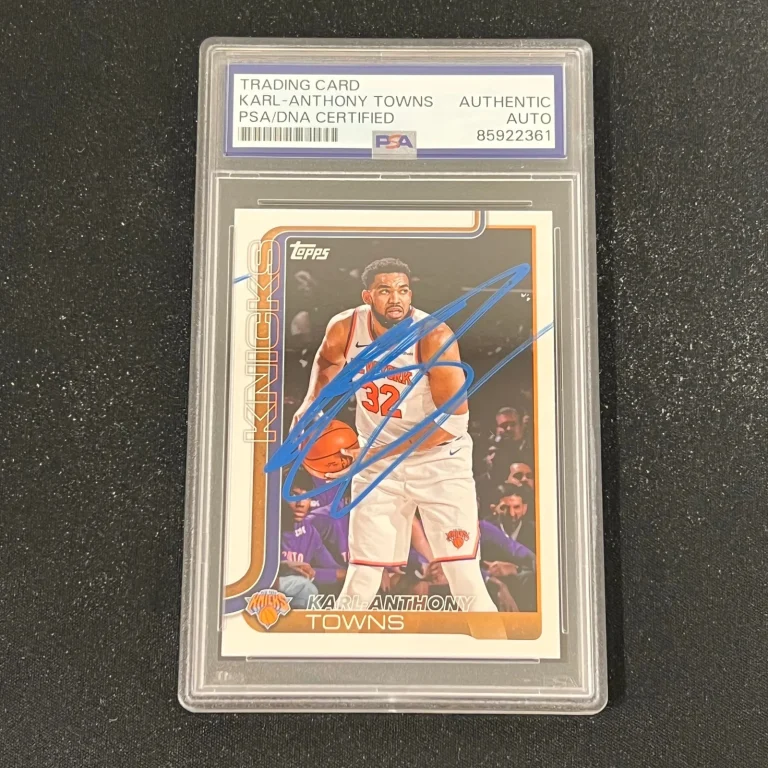 2025–26 Topps #19 Karl-Anthony Towns Signed Card Auto PSA Slabbed NY Knicks