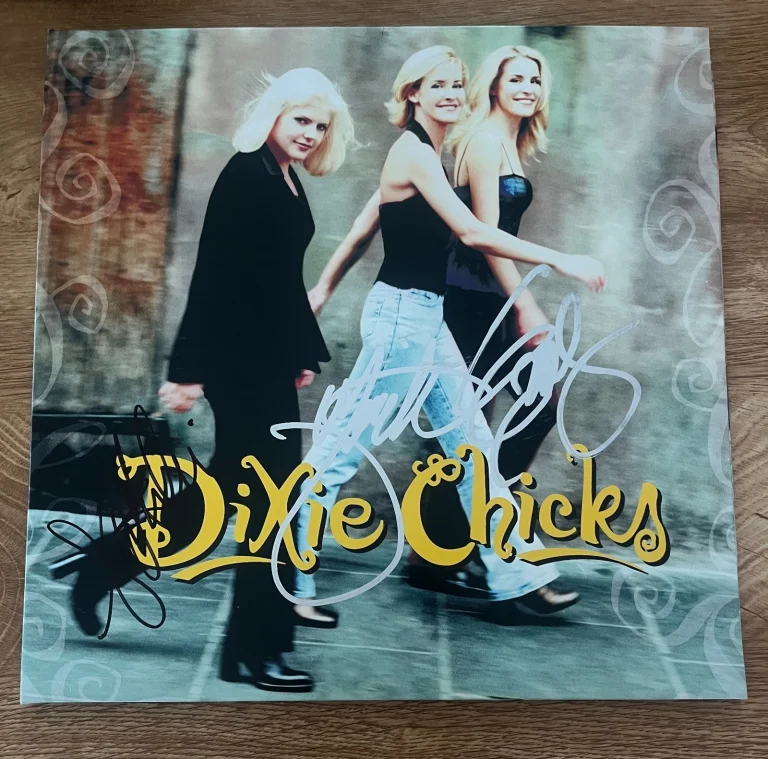 * DIXIE CHICKS * signed vinyl album * WIDE OPEN SPACES * NATALIE MAINES * COA