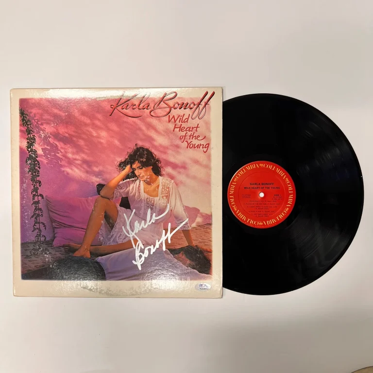 Karla Bonoff  Signed Wild Heart of the Young Vinyl Album PSA