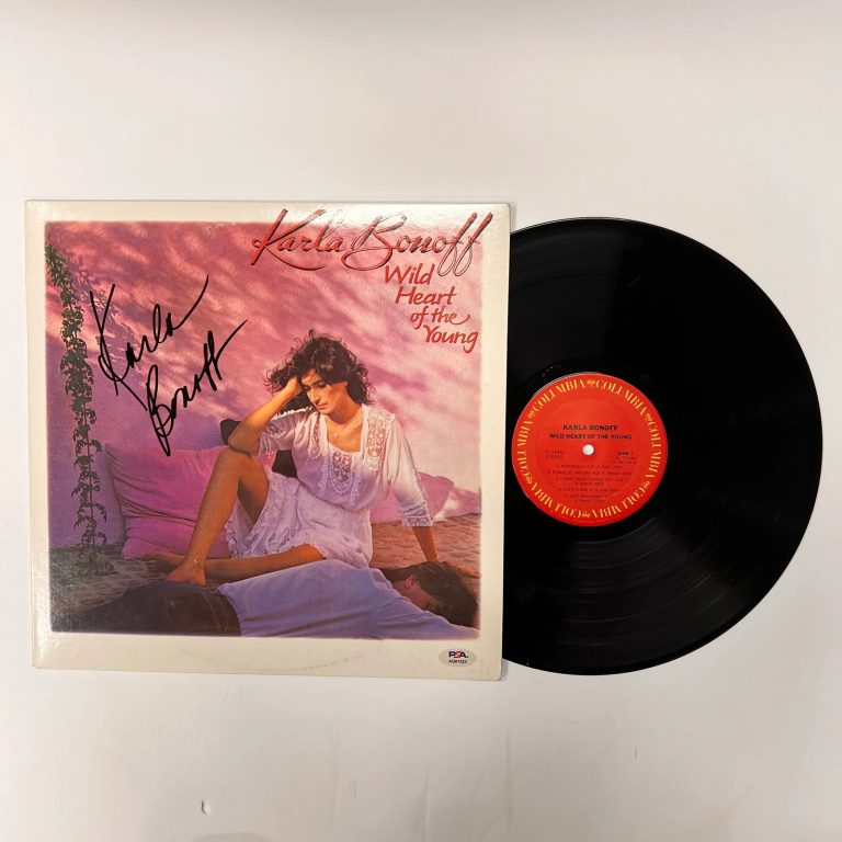 Karla Bonoff Signed Wild Heart of the Young Vinyl Album PSA Auth