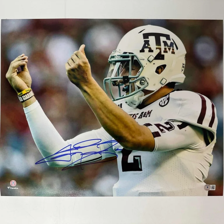 Autographed/Signed Johnny Manziel Texas A&M Aggies 16x20 Photo Beckett COA