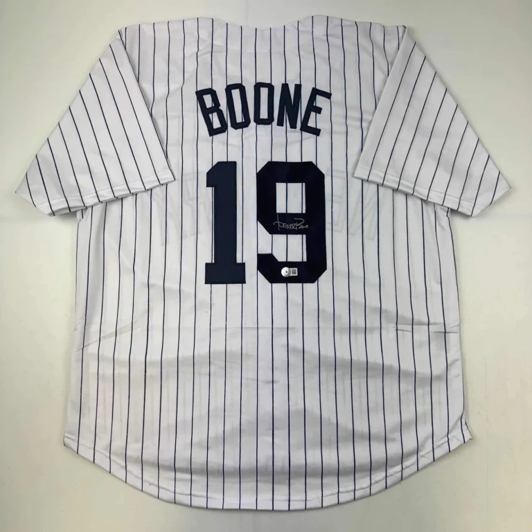 Autographed/Signed Aaron Boone New York Pinstripe Baseball Jersey Beckett COA