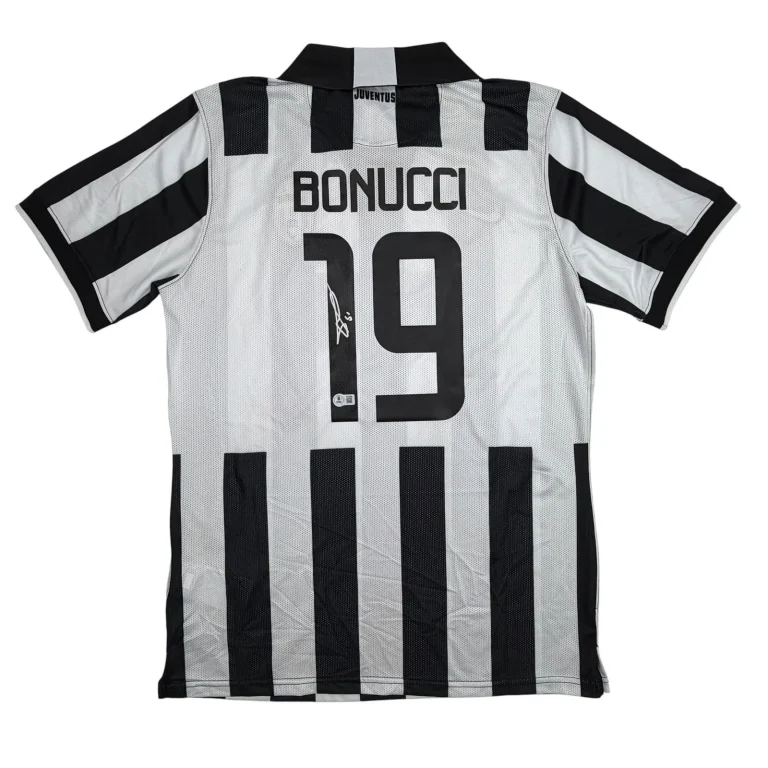 Autographed/Signed Leonardo Bonucci Juventus White Jersey Beckett BAS COA