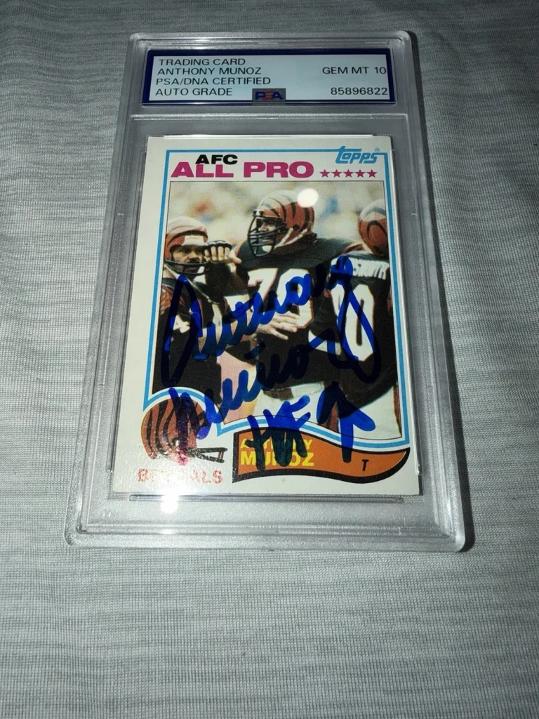 Anthony Munoz Signed 1982 Topps Rookie Card Trading Card HOF Gem 10 Auto PSA/DNA