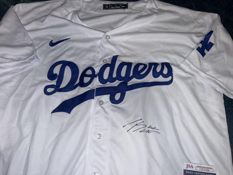 Tanner Scott Signed Los Angeles Dodgers Jersey Star Pitcher JSA Auth
