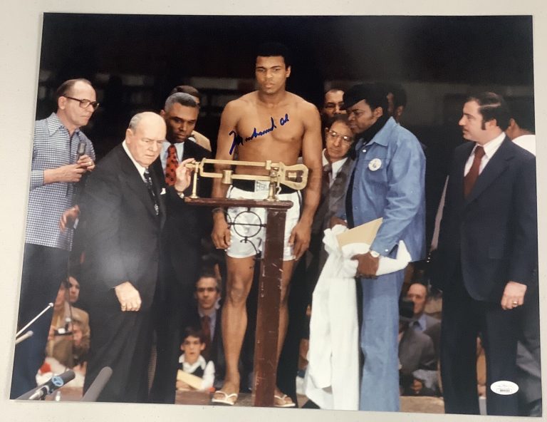 Muhammad Ali Signed Photo 16x20 Autograph Boxing The Greatest Heavyweight JSA 2