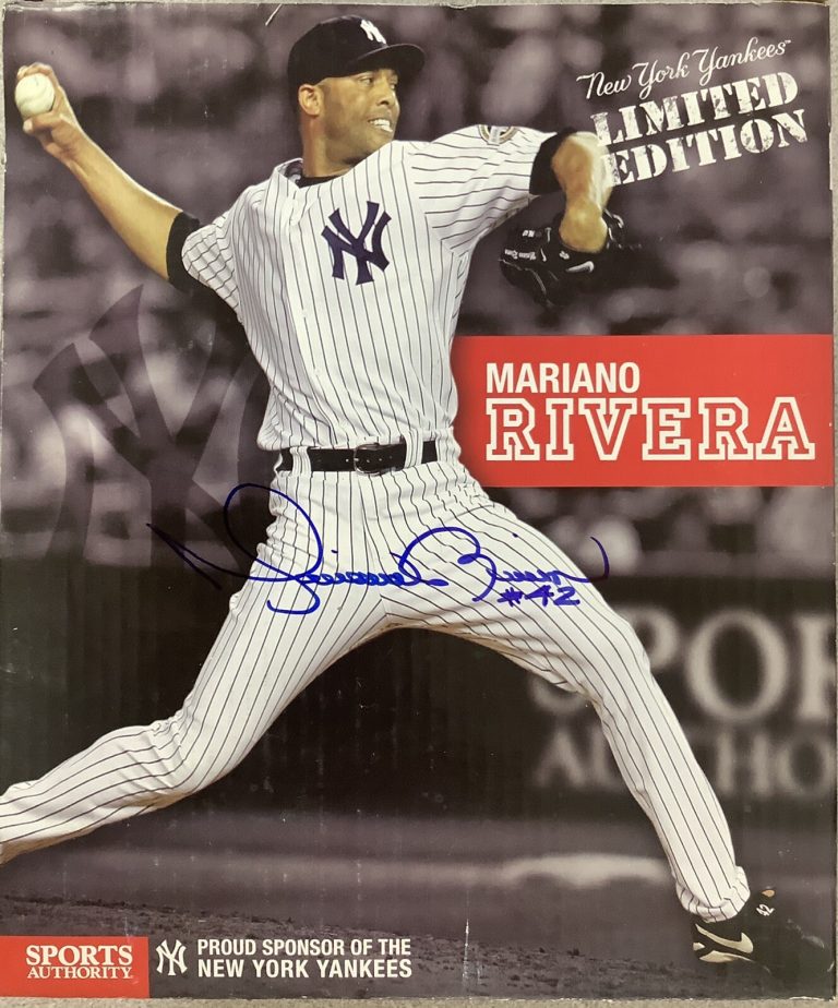 Mariano Rivera Signed Figurine SGA New York Yankees WSC MVP Autograph NIB JSA