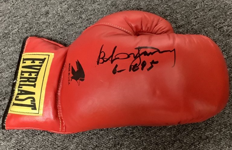 Bob Montgomery Signed Boxing Glove Everlast Autograph Lightweight Champion JSA