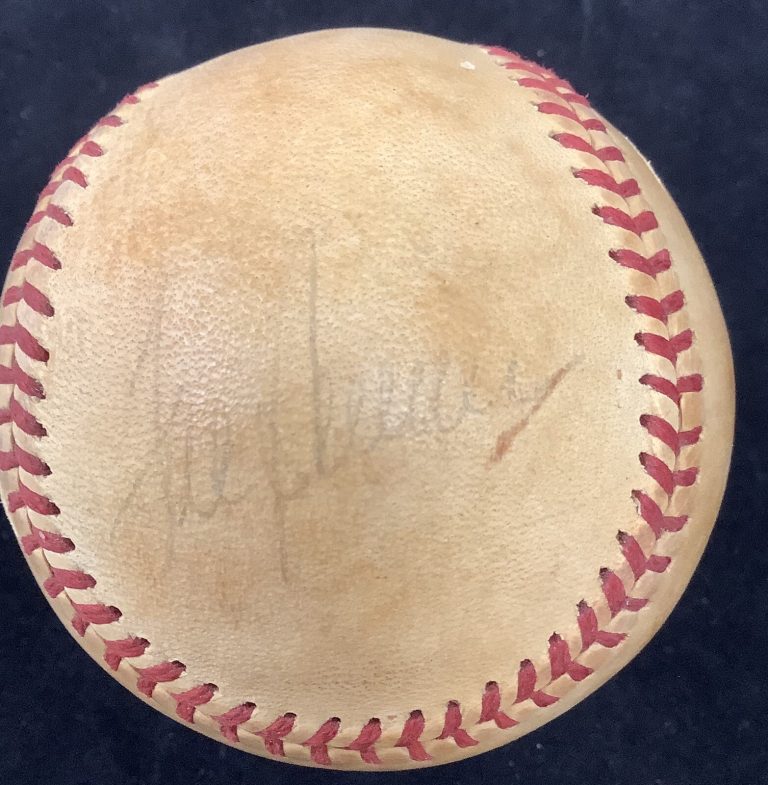 Tom Seaver Signed Baseball Mets Vintage Autograph Chub Feeney Ball is Toned JSA