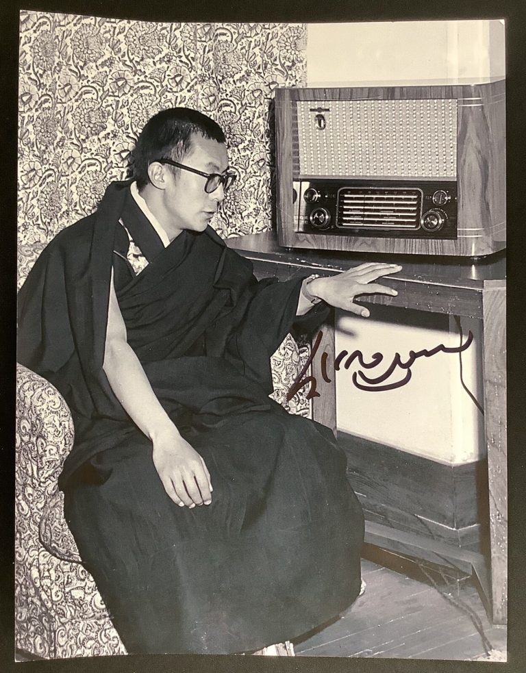 Dalai Lama Signed Photo 8x10 Tenzin Gyatso Autograph Tibet Buddhism JSA LOA 2