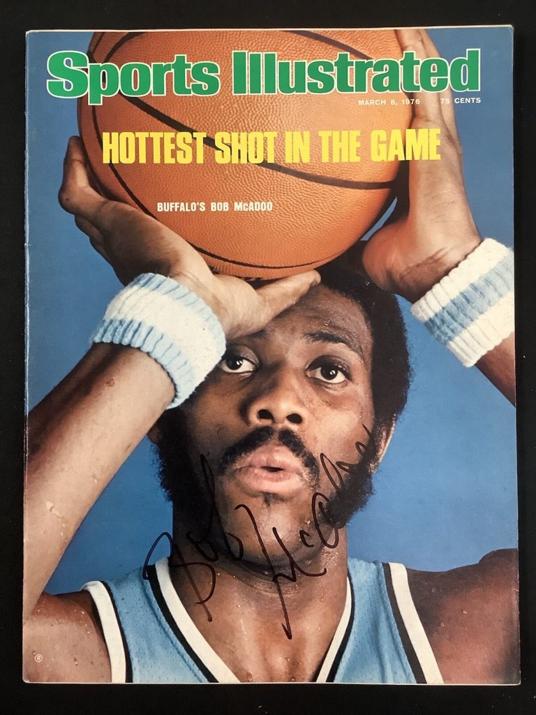 Bob McAdoo Signed Sports Illustrated 3/8/76 No Label Buffalo Braves Auto JSA