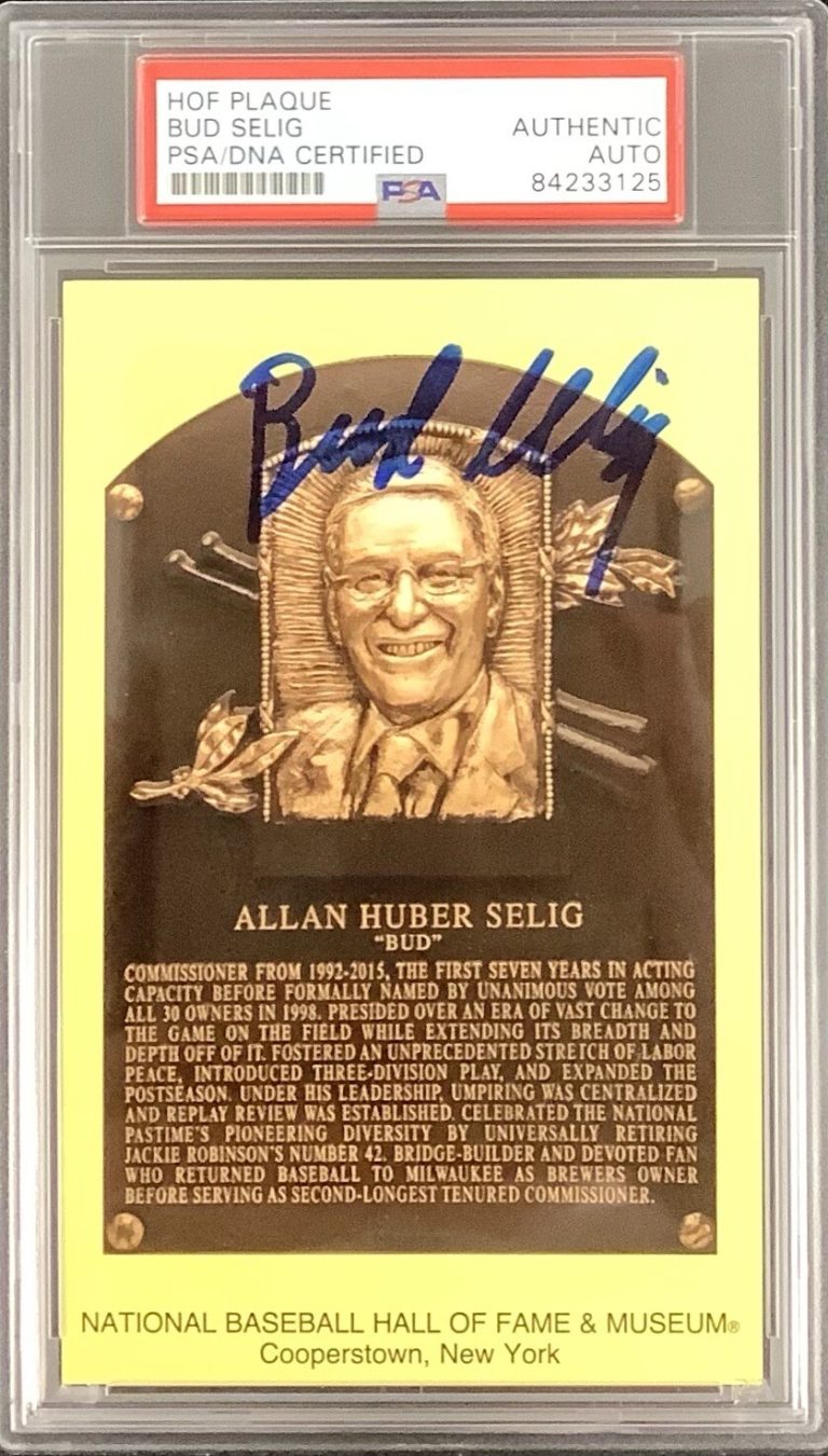 Bud Selig Signed Gold HOF Plaque Postcard Yellow Commissioner Autograph PSA/DNA