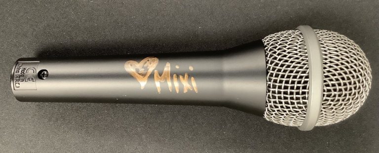 Alecia Mixi Demner Signed Microphone Stitched Up Heart Signer Autograph JSA