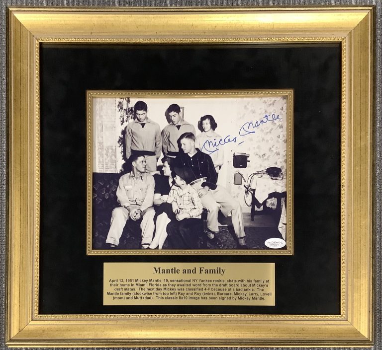 Mickey Mantle Signed Photo 8x10 NY Yankees Autograph w Family HOF JSA LOA Framed