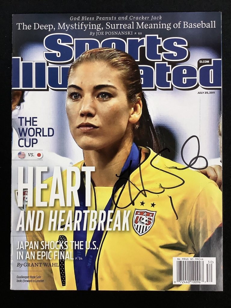 Hope Solo Signed Sports Illustrated 7/25/11 No Label Olympic Gold FIFA Auto JSA