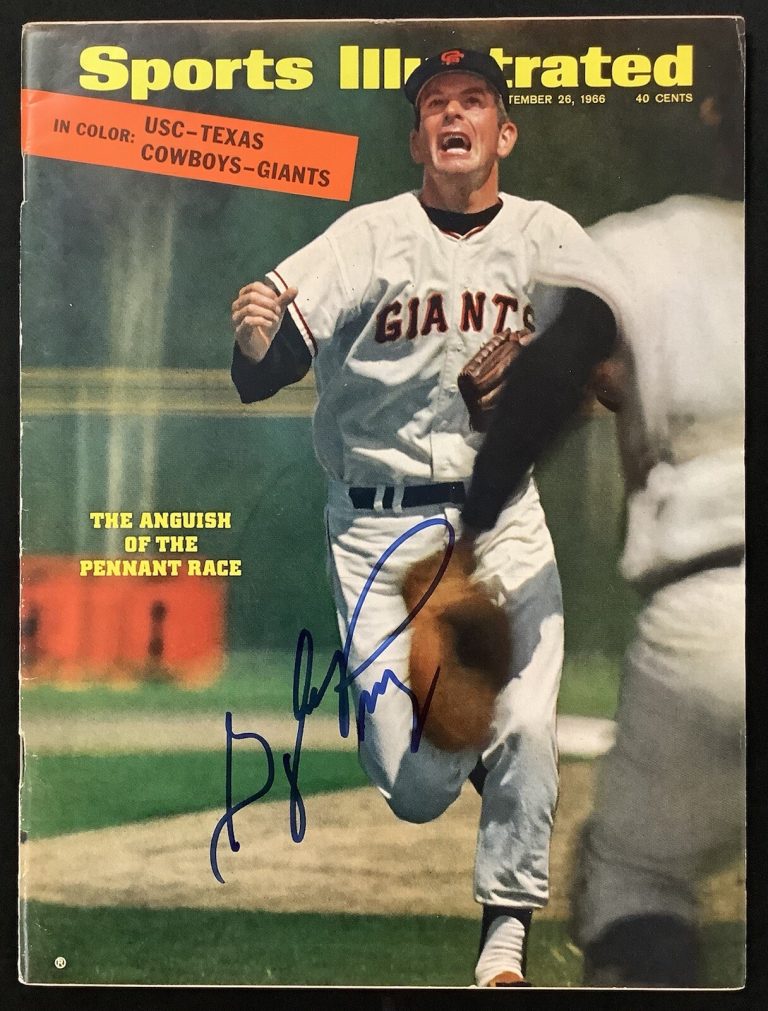 Gaylord Perry Signed Sports Illustrated 9/26/66 No Label SF Giants Auto HOF JSA