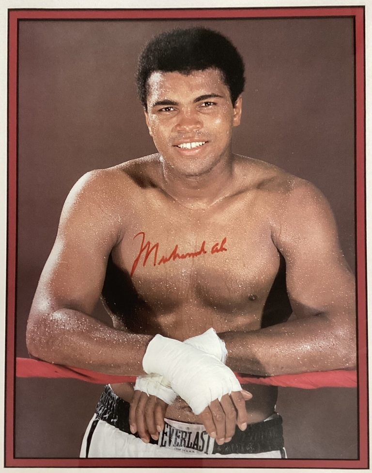 Muhammad Ali Signed Photo 11x14 Boxing Autograph Greatest In Ring HOF JSA Framed