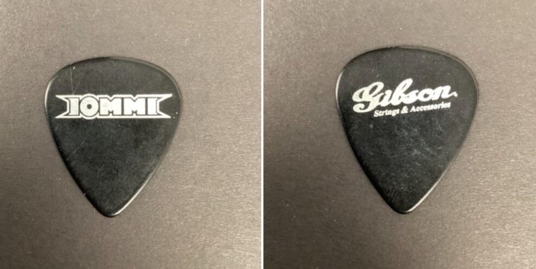 Black Sabbath Guitar Pick Gibson Script Tony IOMMI Block Model Concert Tour Ozzy