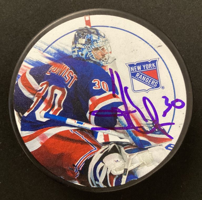 Henrik Lundqvist Signed Puck NY Rangers Goaltender Autograph #30 Retired JSA