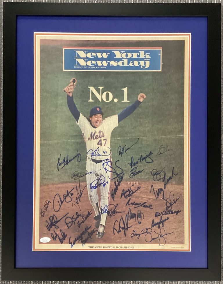 1986 WSC NY Mets Team Signed Newspaper Gary Carter D Gooden +29 Autos FRAMED JSA