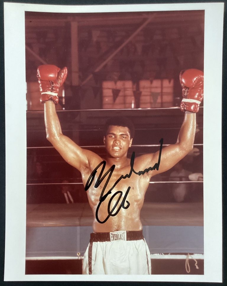 Muhammad Ali Signed Photo 8x10 Boxing HOF Autograph Everlast Trunks Arms Up JSA