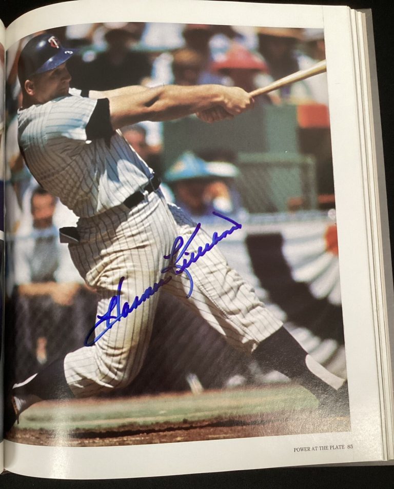 Harmon ￼ Killebrew￼ Signed Book The Sluggers￼ Baseball HCB Willie Stargell￼ Auto