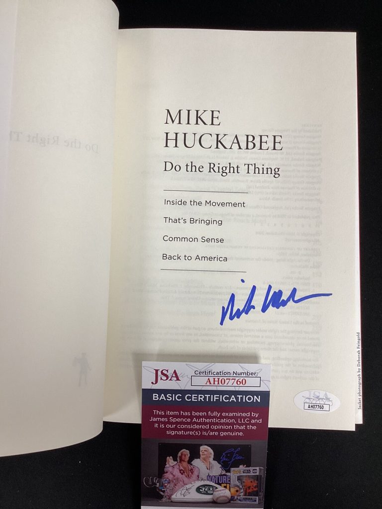 Mike Huckabee Signed Book Do The Right Thing Arkansas Governor GOP Auto JSA