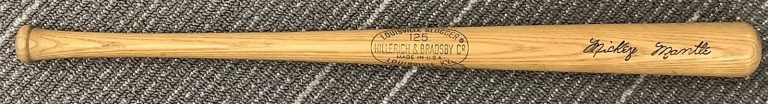 Mickey Mantle 125 Model Louisville Slugger Hillerich & Bradsby Mini-Bat Non Auto