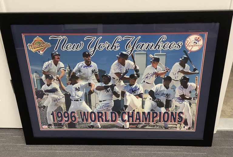 1996 World Series Signed Poster 24x36 Baseball Yankees 11 Autographs Framed JSA