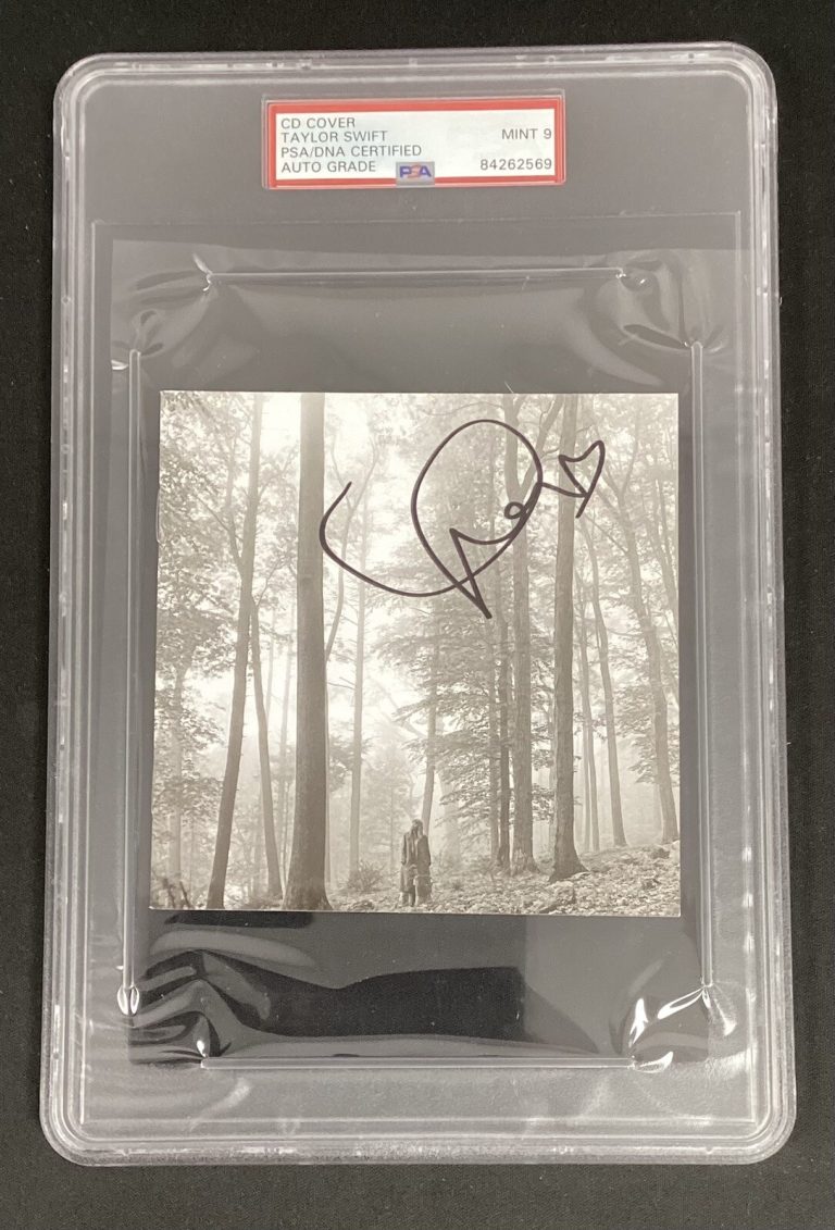 Taylor Swift Signed CD Jacket Folklore Album Pop Music Autograph PSA/DNA Auto 9