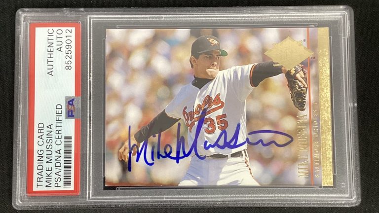 Mike Mussina Signed 1994 Fleer Ultra #307 Baseball Card Orioles Auto PSA/DNA