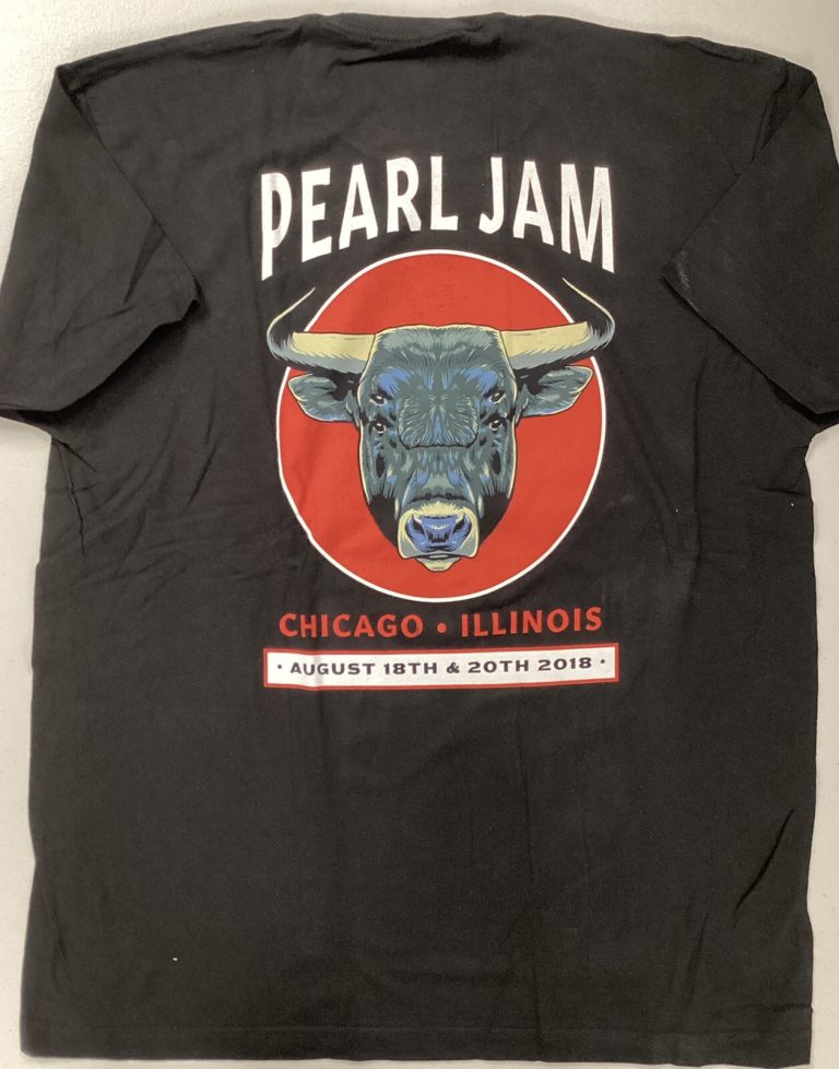 Pearl Jam T Shirt Chicago 8/18/2018 Wrigley Field Bull Cubs New Size Large