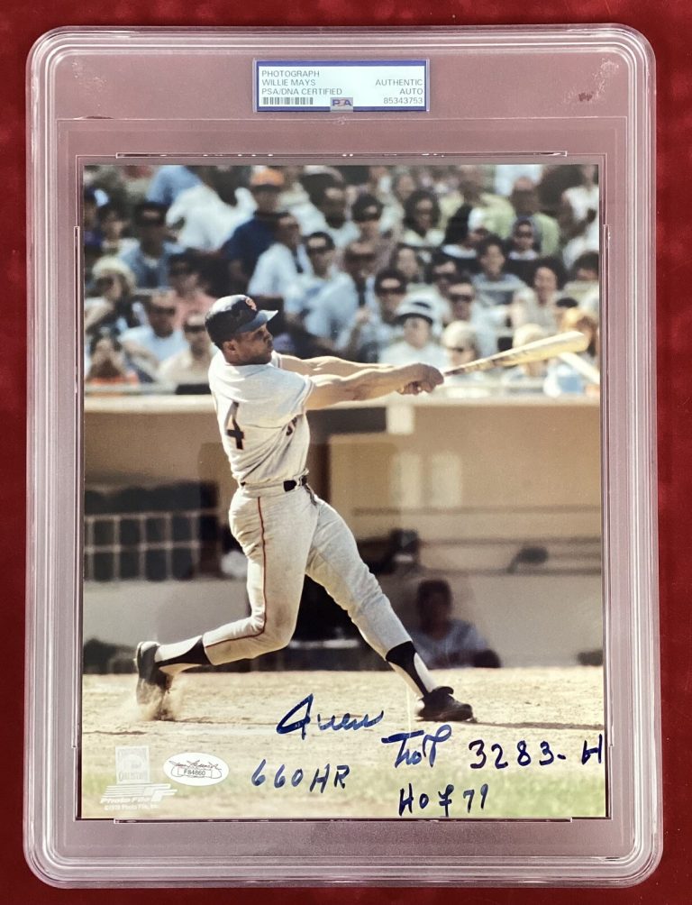 Willie Mays Signed Photo 8x10 With STATS Baseball Giants Autograph JSA & PSA/DNA