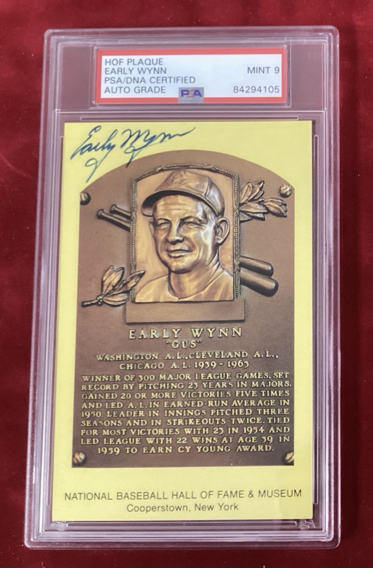 Early Wynn Signed Gold Plaque HOF Postcard Yellow Indians PSA/DNA Autograph 9