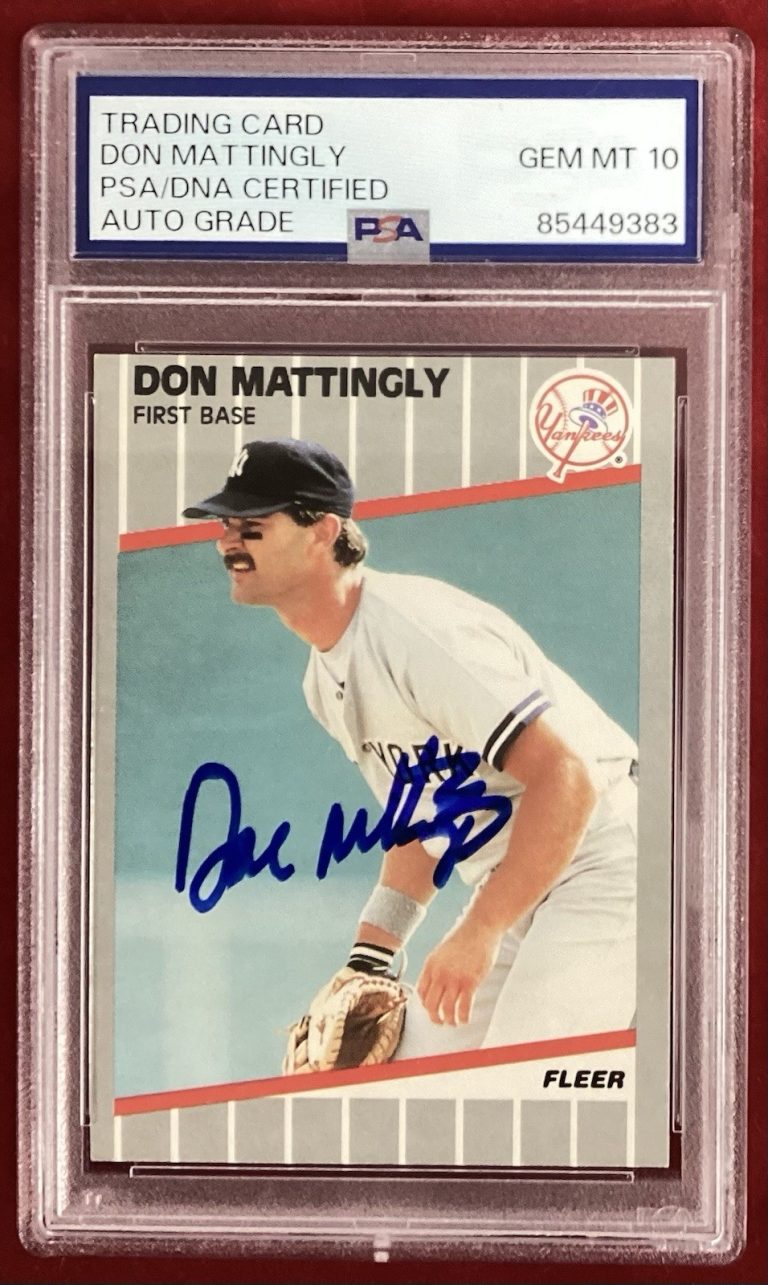 Don Mattingly Signed 1989 Fleer #258 Yankees Baseball Card Auto PSA/DNA MT 10