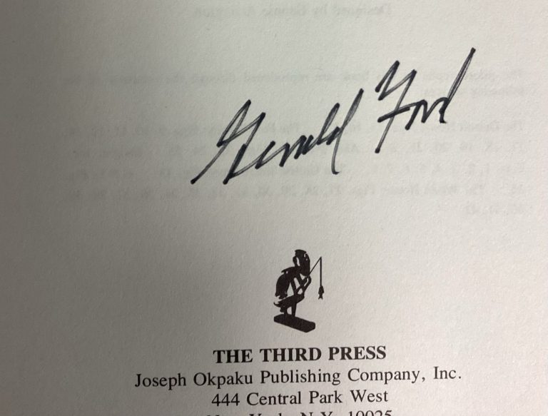 Gerald Ford Signed Book The Future Of The Presidency HCB POTUS Autograph JSA